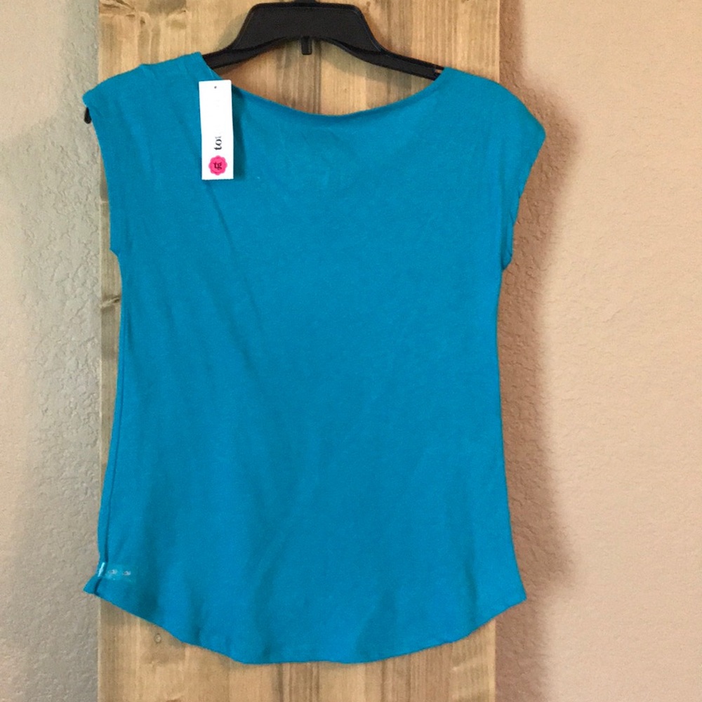 Tank top - Picture 2 of 3